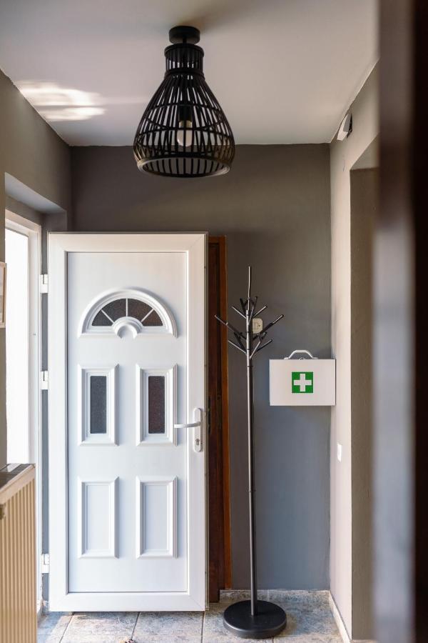 Studio Apartman Planb, Self Check In Osijek Ngoại thất bức ảnh
